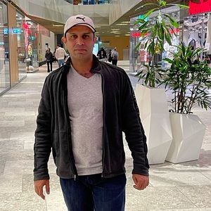 Meet your Posher, Asad